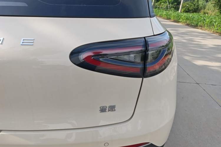 Used Geely Galaxy Geome 2025 310km Youth Edition Right Rear Taillight