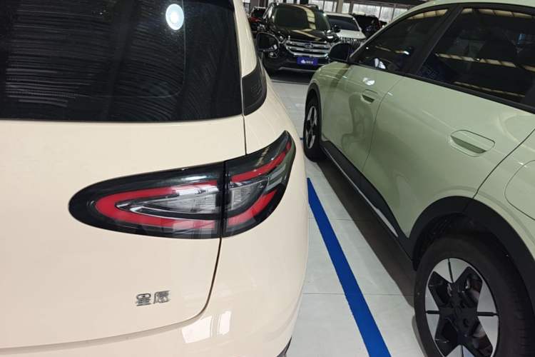 Used Geely Galaxy Geome 2025 310km Youth Edition Right Rear Taillight