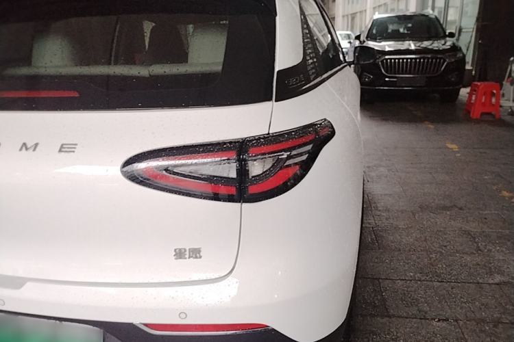 Used Geely Galaxy Geome 2025 310km Youth Edition Right Rear Taillight