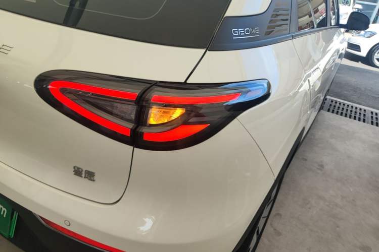 Used Geely Galaxy Geome 2025 310km Youth Edition Right Rear Taillight