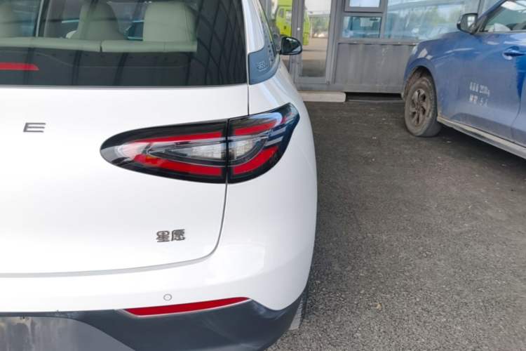 Used Geely Galaxy Geome 2025 310km Youth Edition Right Rear Taillight