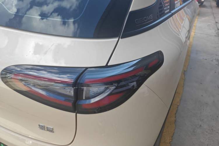 Used Geely Galaxy Geome 2025 310km Youth Edition Right Rear Taillight