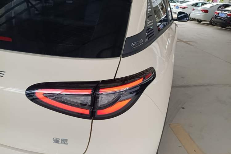 Used Geely Galaxy Geome 2025 UP 410km Exploration Edition Right Rear Taillight