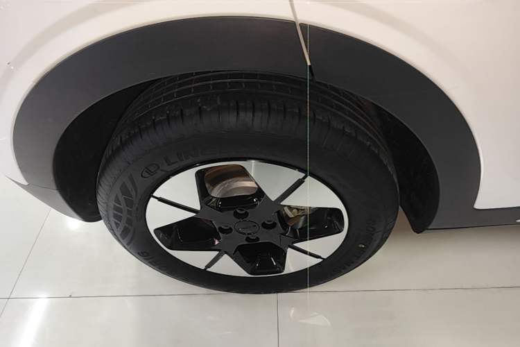 Used Geely Galaxy Geome 2025 310km Dream Edition Right Rear Wheel Hub