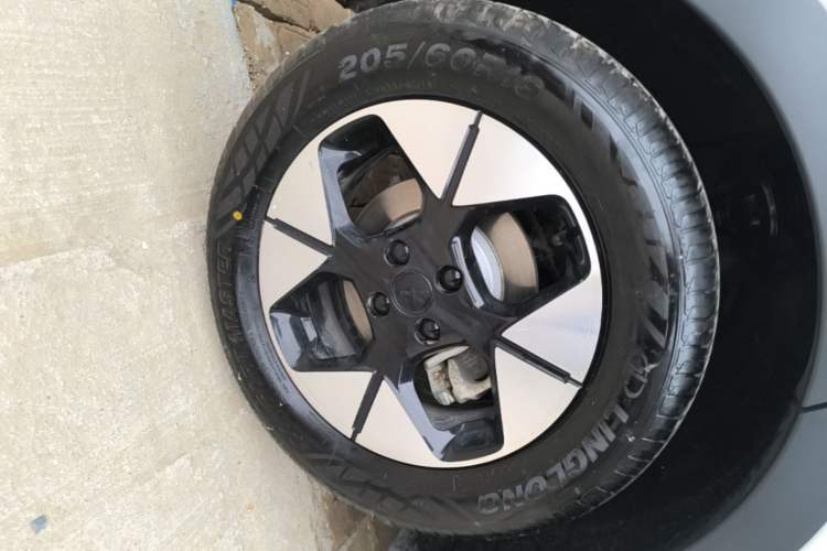 Used Geely Galaxy Geome 2025 310km Dream Edition Right Rear Wheel Hub