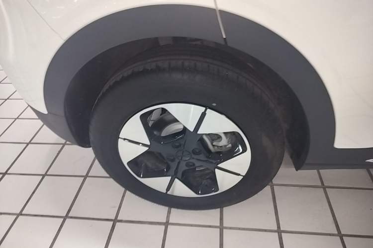 Used Geely Galaxy Geome 2025 310km Dream Edition Right Rear Wheel Hub