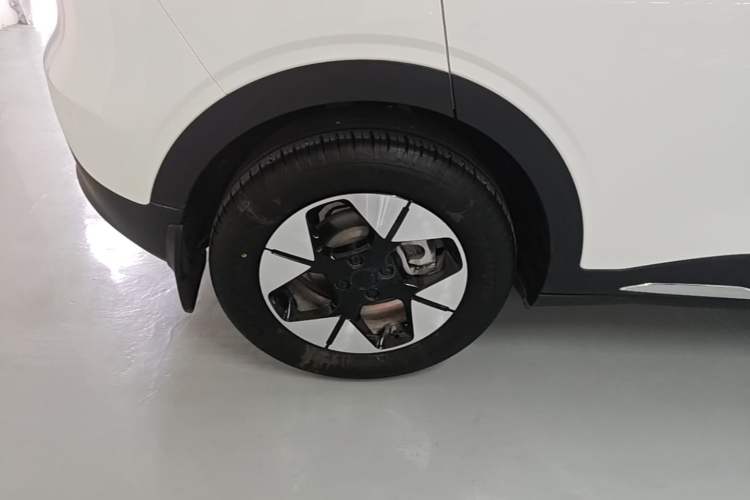 Used Geely Galaxy Geome 2025 310km Dream Edition Right Rear Wheel Hub