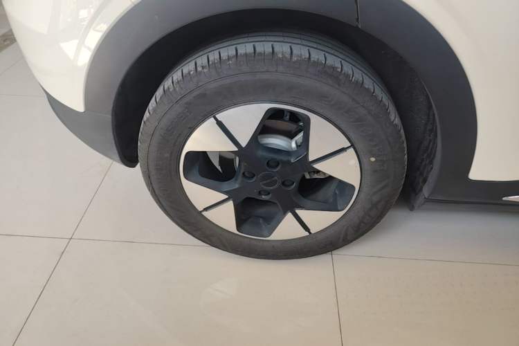 Used Geely Galaxy Geome 2025 UP 410km Exploration Edition Right Rear Wheel Hub