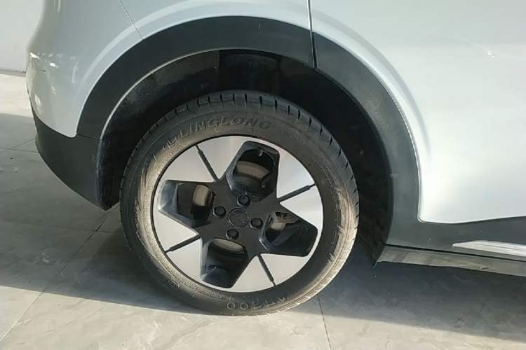 Used Geely Galaxy Geome 2025 UP 410km Exploration Edition Right Rear Wheel Hub