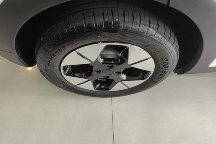Used Geely Galaxy Geome 2025 310km Dream Edition Right Rear Wheel Hub
