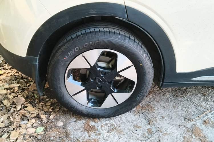 Used Geely Galaxy Geome 2025 UP 410km Exploration Edition Right Rear Wheel Hub