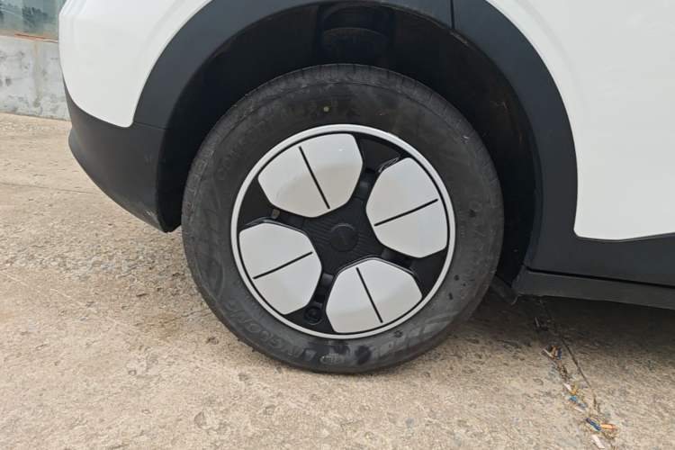Used Geely Galaxy Geome 2025 310km Youth Edition Right Rear Wheel Hub
