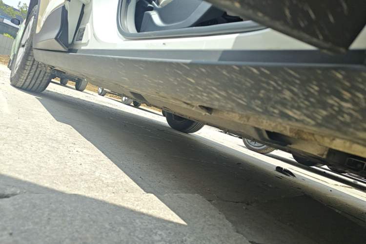 Used Geely Galaxy Geome 2025 310km Youth Edition Right Side Sill