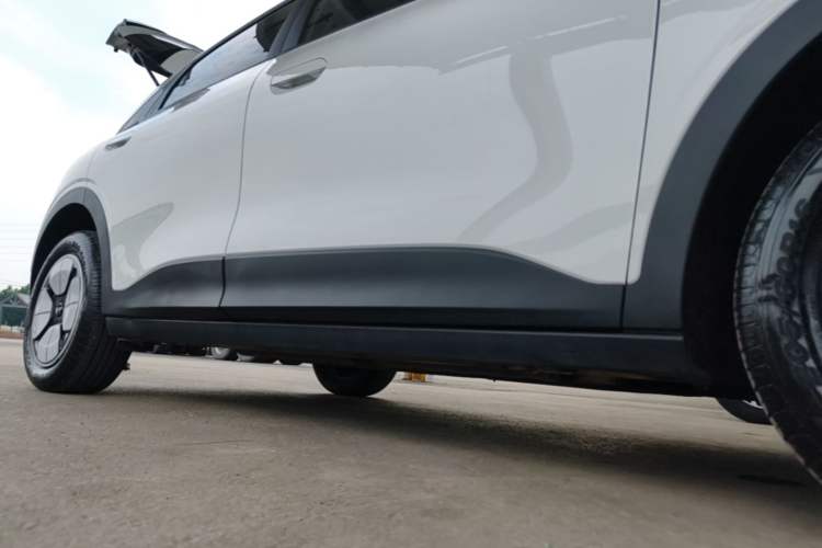 Used Geely Galaxy Geome 2025 310km Youth Edition Right Side Sill