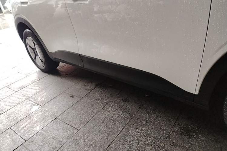 Used Geely Galaxy Geome 2025 310km Youth Edition Right Side Sill