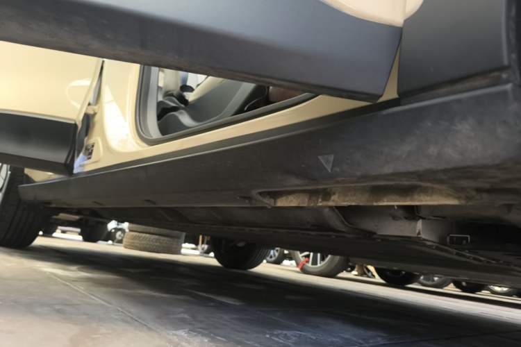 Used Geely Galaxy Geome 2025 310km Youth Edition Right Side Sill