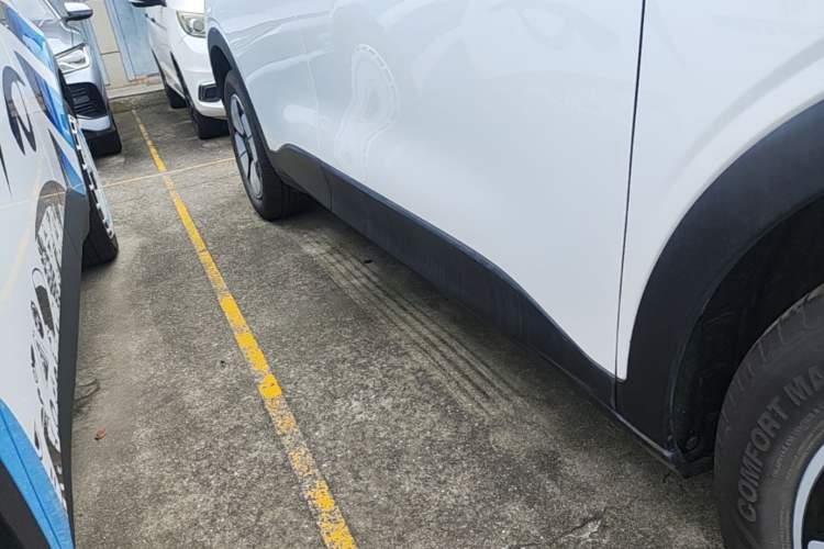 Used Geely Galaxy Geome 2025 310km Youth Edition Right Side Sill
