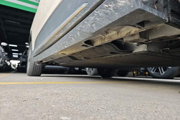 Used Geely Galaxy Geome 2025 UP 410km Exploration Edition Right Side Sill