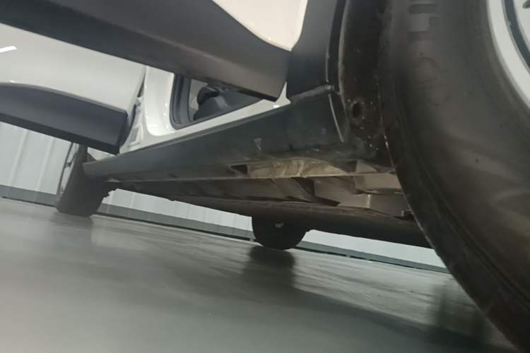 Used Geely Galaxy Geome 2025 310km Youth Edition Right Side Sill