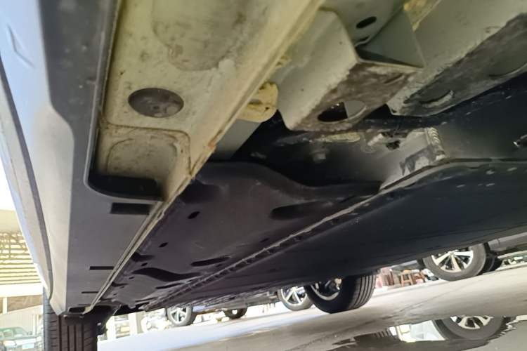 Used Geely Galaxy Geome 2025 UP 410km Exploration Edition Right Side Sill