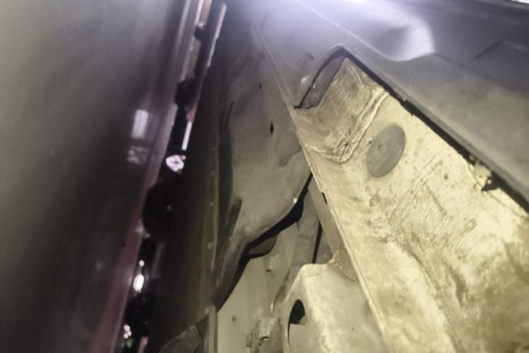 Used Geely Galaxy Geome 2025 UP 410km Exploration Edition Right Side Sill