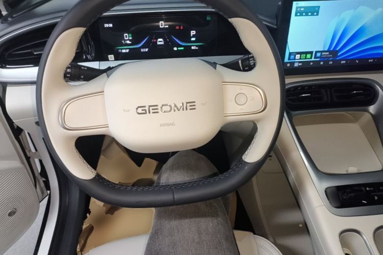 Used Geely Galaxy Geome 2025 310km Youth Edition Steering Wheel