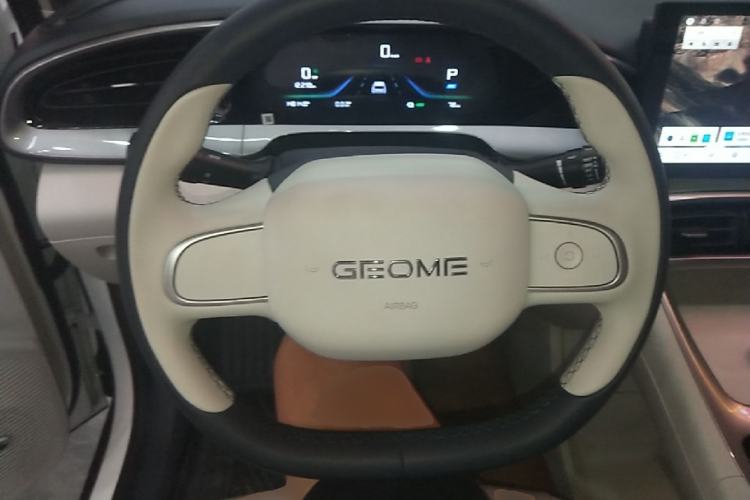 Used Geely Galaxy Geome 2025 310km Youth Edition Steering Wheel