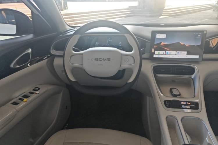 Used Geely Galaxy Geome 2025 310km Youth Edition Steering Wheel