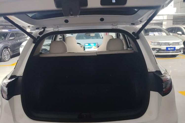 Used Geely Galaxy Geome 2025 310km Youth Edition Trunk