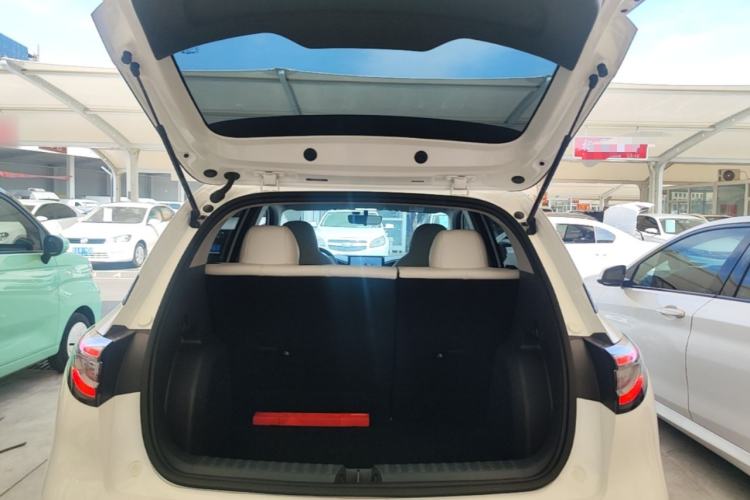 Used Geely Galaxy Geome 2025 310km Youth Edition Trunk