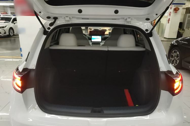 Used Geely Galaxy Geome 2025 310km Youth Edition Trunk