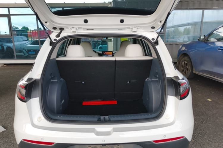 Used Geely Galaxy Geome 2025 310km Youth Edition Trunk