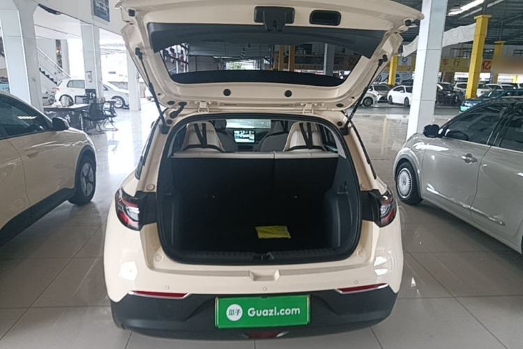 Used Geely Galaxy Geome 2025 310km Youth Edition Trunk