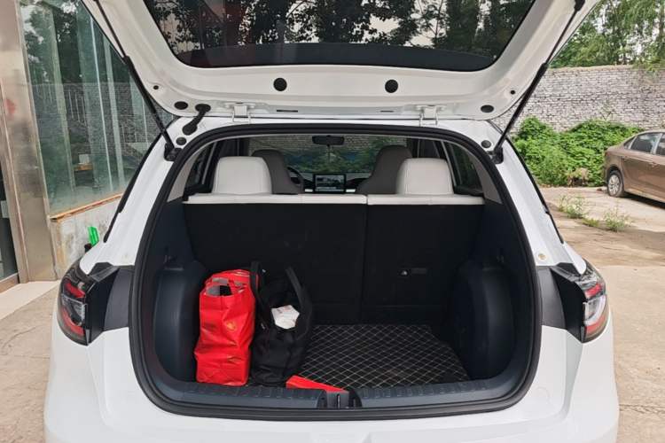 Used Geely Galaxy Geome 2025 310km Youth Edition Trunk