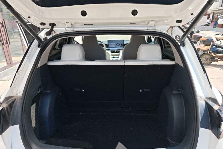 Used Geely Galaxy Geome 2025 UP 410km Exploration Edition Trunk