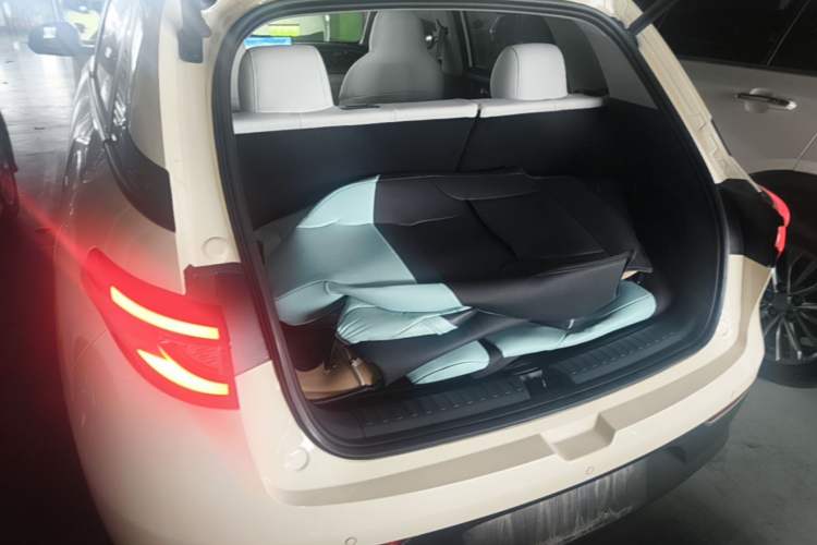 Used Geely Galaxy Geome 2025 UP 410km Exploration Edition Trunk