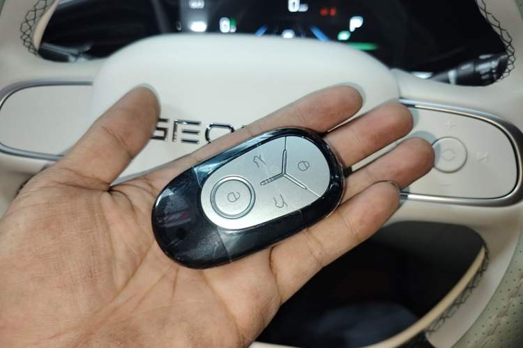 Used Geely Galaxy Geome 2025 310km Youth Edition Vehicle Key