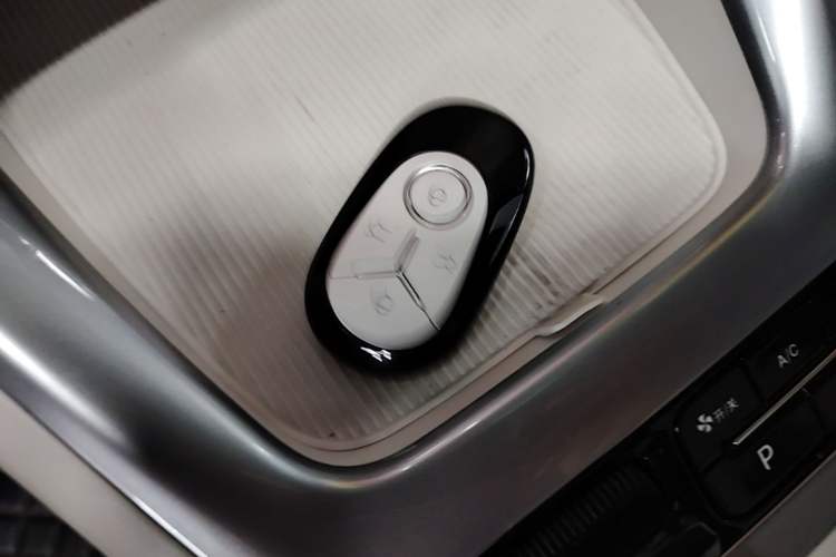Used Geely Galaxy Geome 2025 310km Youth Edition Vehicle Key