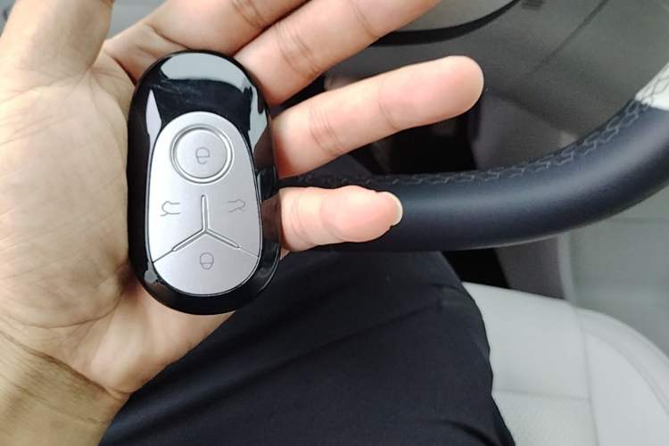 Used Geely Galaxy Geome 2025 310km Youth Edition Vehicle Key