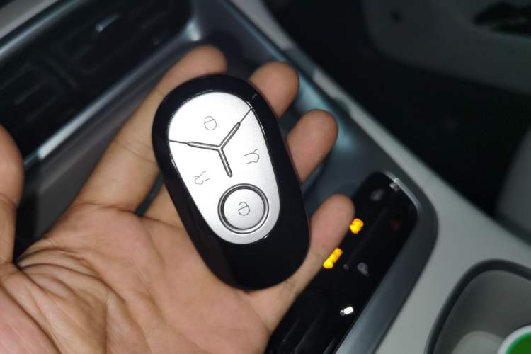 Used Geely Galaxy Geome 2025 310km Youth Edition Vehicle Key