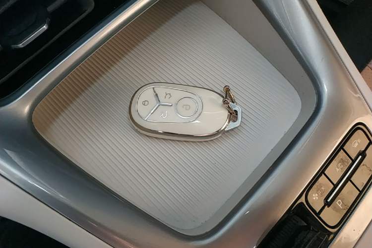 Used Geely Galaxy Geome 2025 UP 410km Exploration Edition Vehicle Key