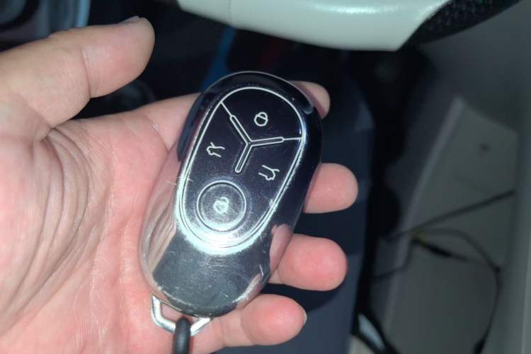 Used Geely Galaxy Geome 2025 310km Youth Edition Vehicle Key