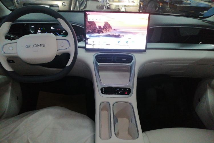 Used Geely Galaxy Geome 2025 310km Dream Edition Audio And AC Panel