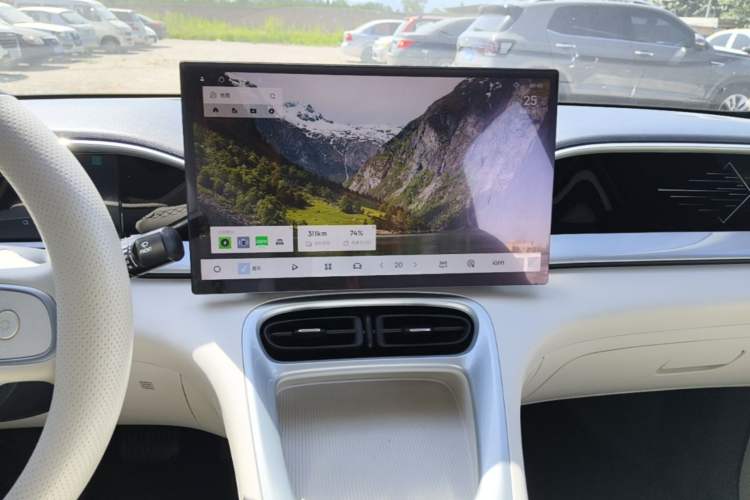 Used Geely Galaxy Geome 2025 UP 410km Exploration Edition Audio And AC Panel