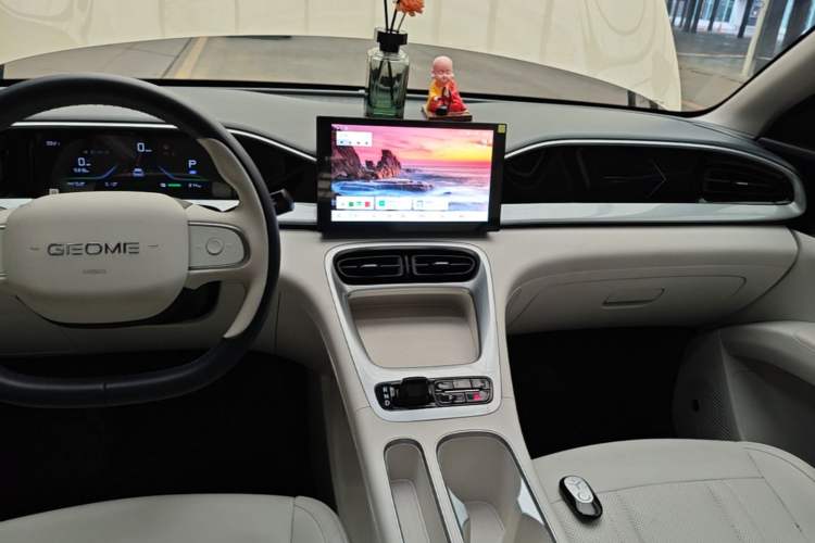 Used Geely Galaxy Geome 2025 310km Youth Edition Audio And AC Panel