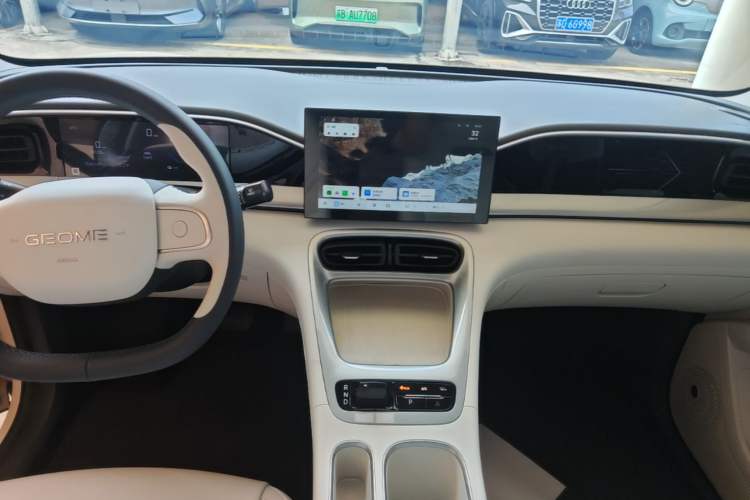 Used Geely Galaxy Geome 2025 310km Youth Edition Audio And AC Panel
