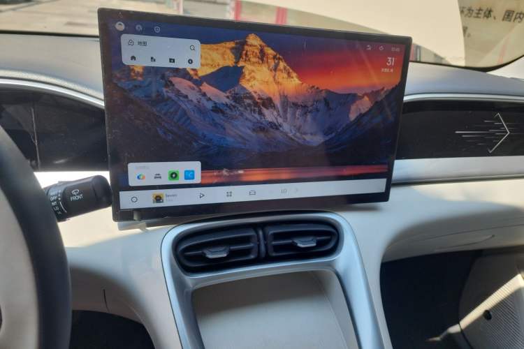 Used Geely Galaxy Geome 2025 310km Dream Edition Audio And AC Panel