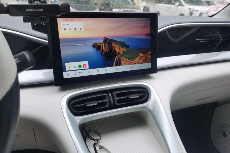 Used Geely Galaxy Geome 2025 310km Youth Edition Audio And AC Panel