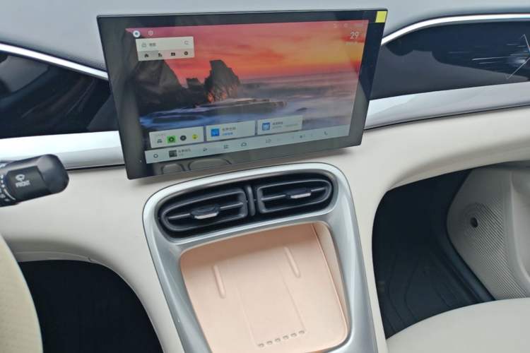 Used Geely Galaxy Geome 2025 310km Youth Edition Audio And AC Panel