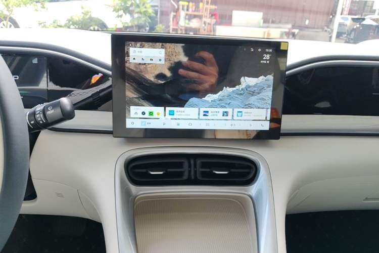 Used Geely Galaxy Geome 2025 310km Youth Edition Audio And AC Panel